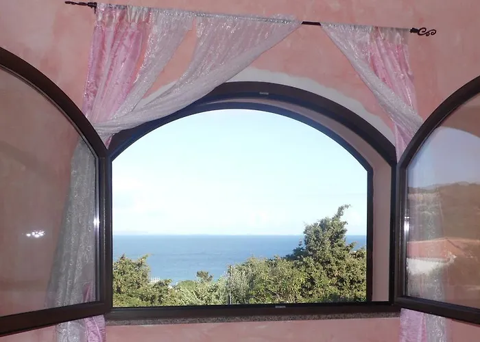 La Finestra Vista Corsica Bed & Breakfast Santa Teresa Gallura